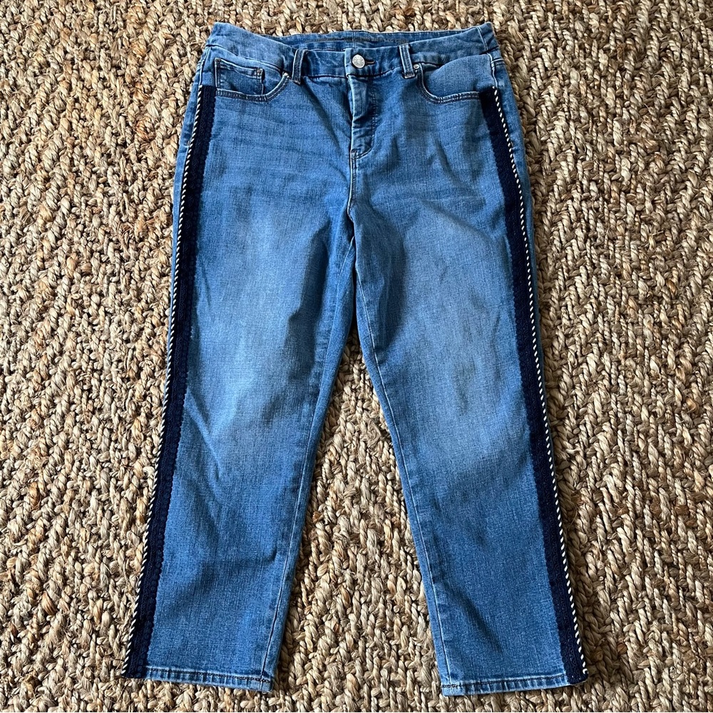 Chico’s Jeans 8 1 So Slimming Girlfriend Slim Leg Crop Blue White Cord Twist